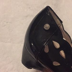 Peep toe - low wedge